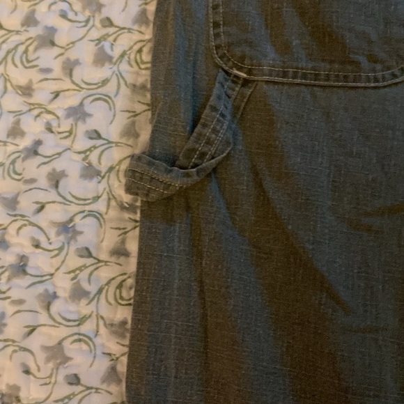 Guess vintage green carpenter jeans. Wide Leg and cropped. Size 29 - Picture 10 of 11